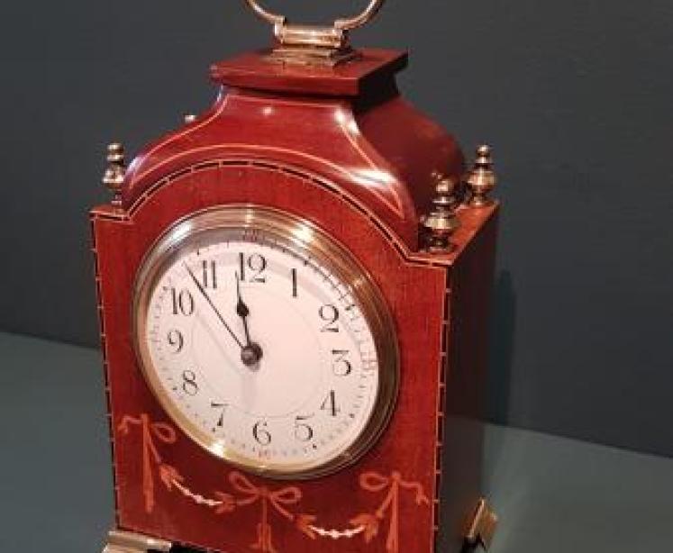 Fine Quality Inlaid Mahogany Mantel Clock - Image 7