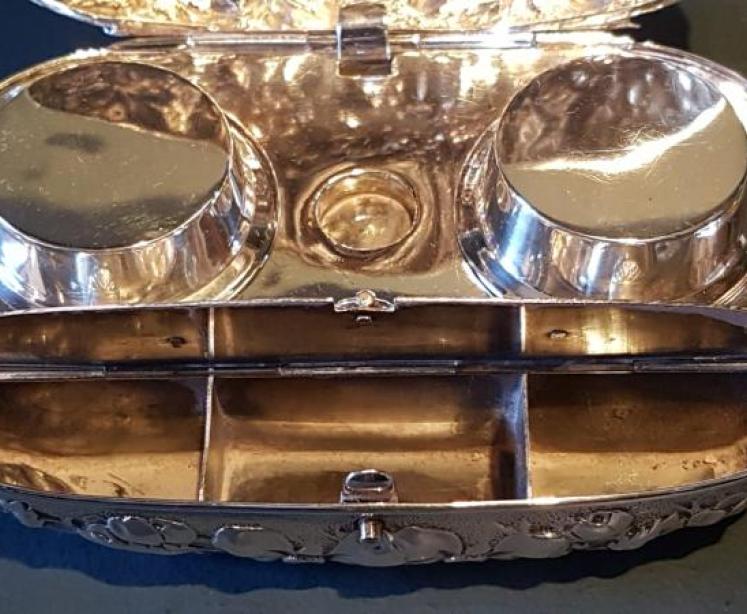 Unusual Burke & Co Silver Travelling Ink Well - Image 5