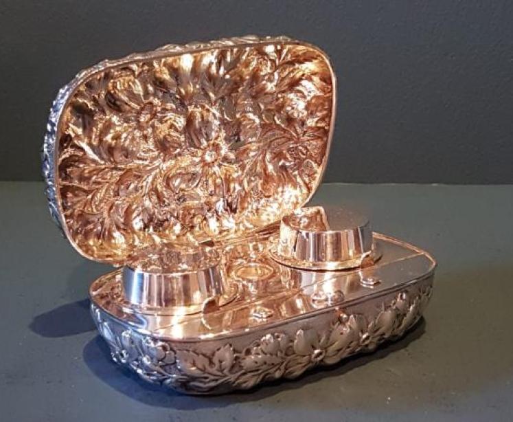 Unusual Burke & Co Silver Travelling Ink Well - Image 6