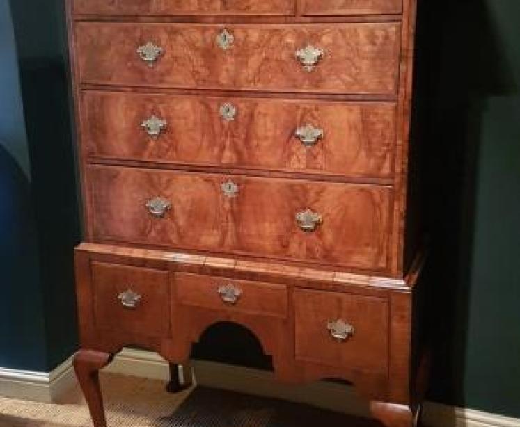 George I Walnut Chest on Stand - Image 2