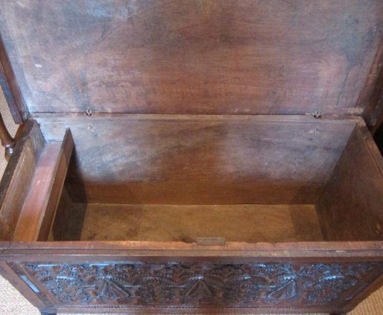 Stunning Charles II Period Walnut Six Plank Coffer - Image 3