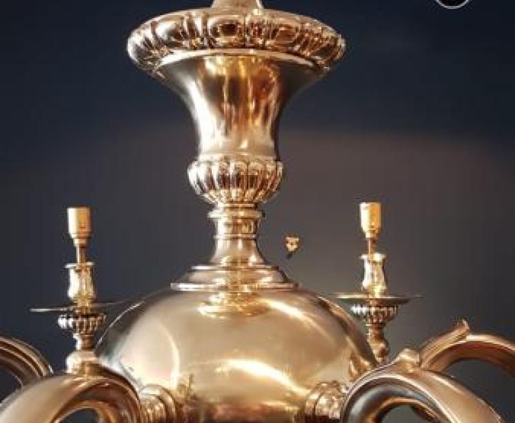 Superb Late Victorian Cast Brass Chandelier - Image 4