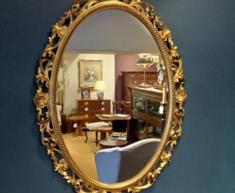 Victorian Florentine Plaster Gilt Oval Mirror - Image 1