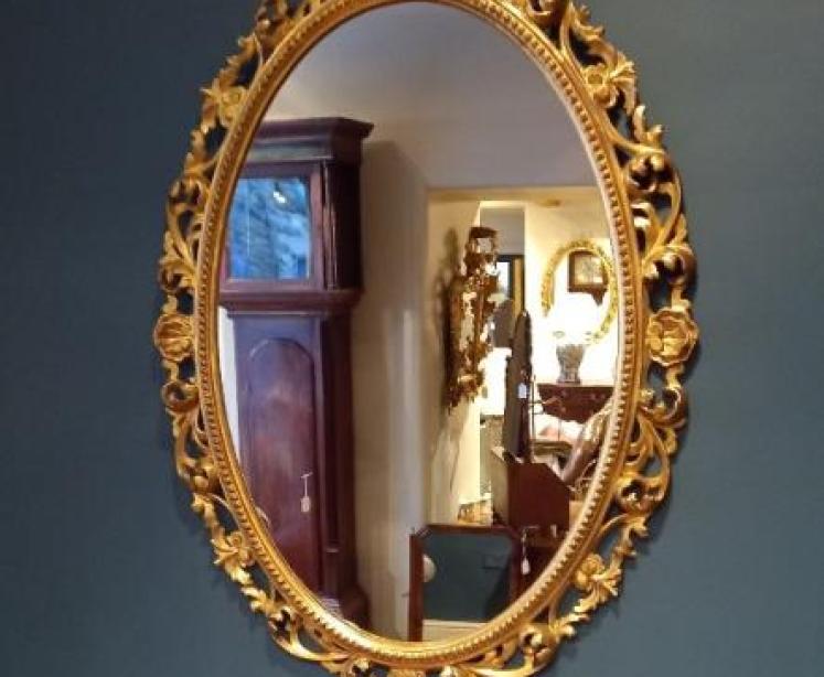 Victorian Florentine Plaster Gilt Oval Mirror - Image 2