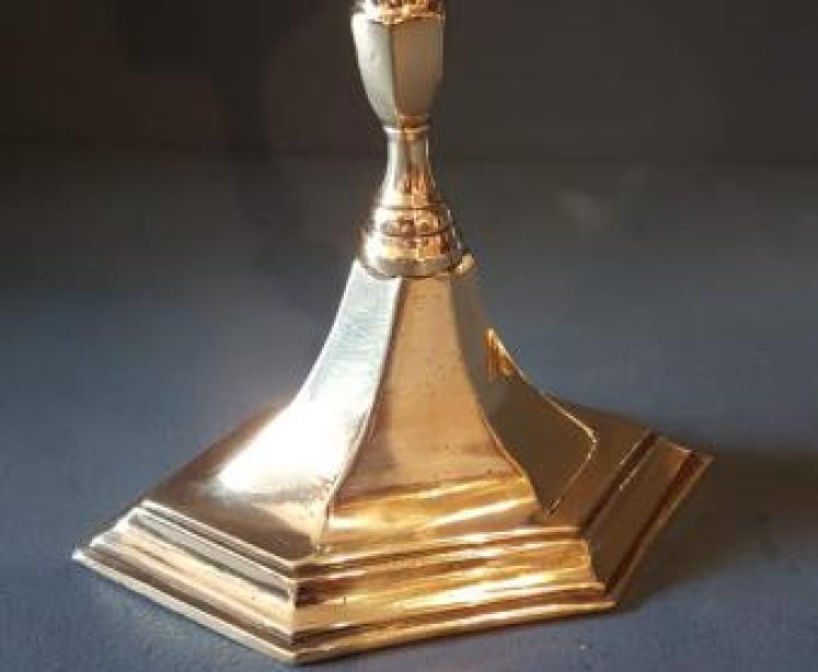 Victorian Cast Brass Candlesticks - Image 3