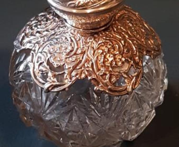 Matching Pair of Silver Topped Scent Bottles - Image 2