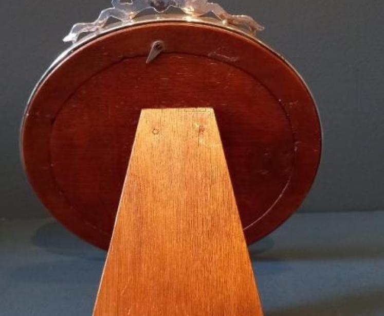 Silver Circular Ribbon Top Photo Frame - Image 7