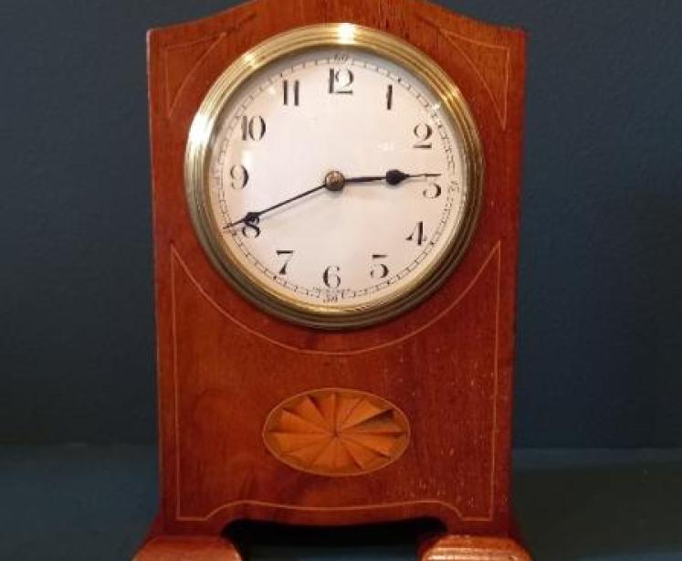  Edwardian Figured Mahogany Inlaid Mantel Clock - Image 1