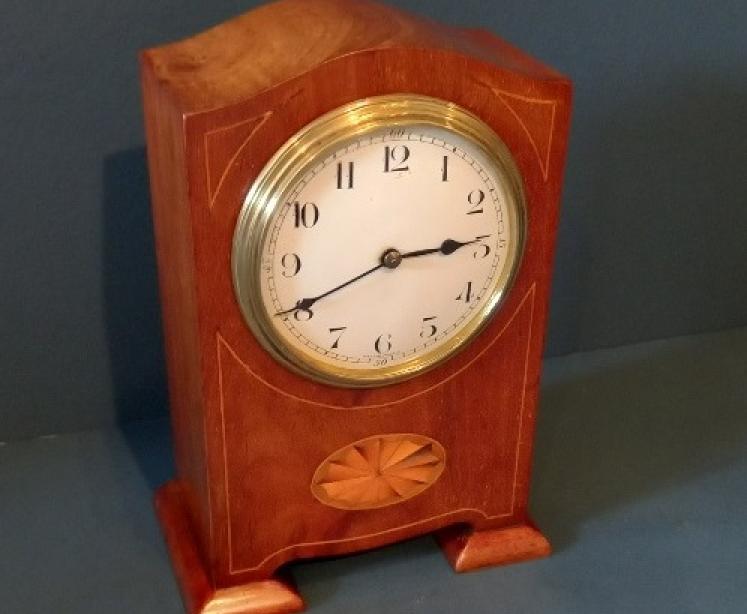  Edwardian Figured Mahogany Inlaid Mantel Clock - Image 7
