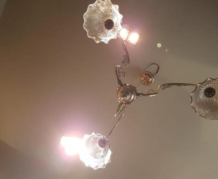 Late Victorian Brass Chandelier - Image 6