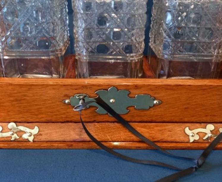 Late Victorian Polished Oak Three Bottle Tantalus - Image 3