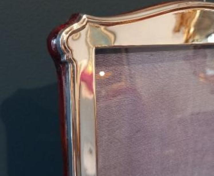 Large George V Period Silver Photo Frame - Image 2