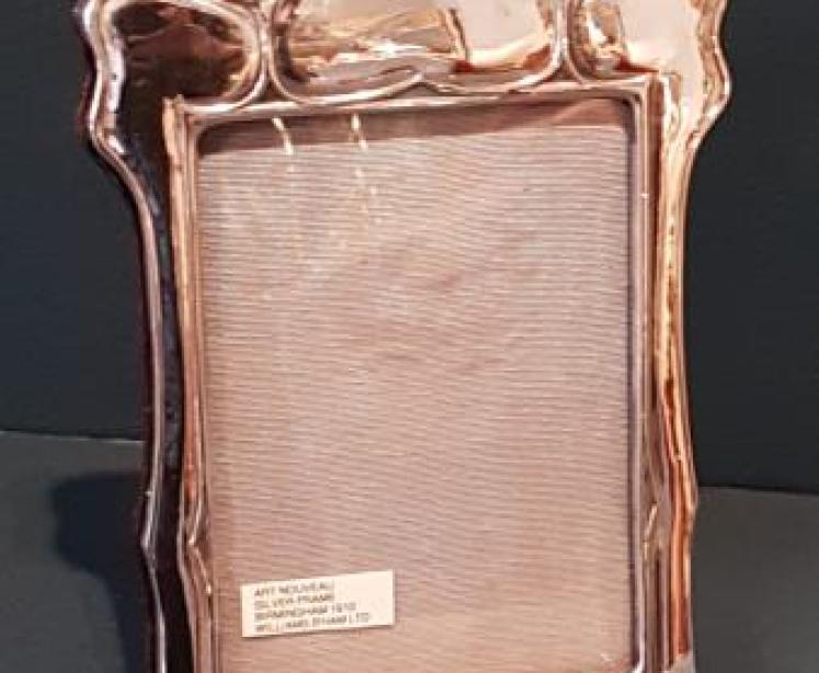 Edwardian Silver Photo Frame - Image 6