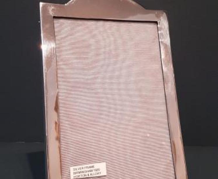 George V Silver Photo Frame  - Image 1