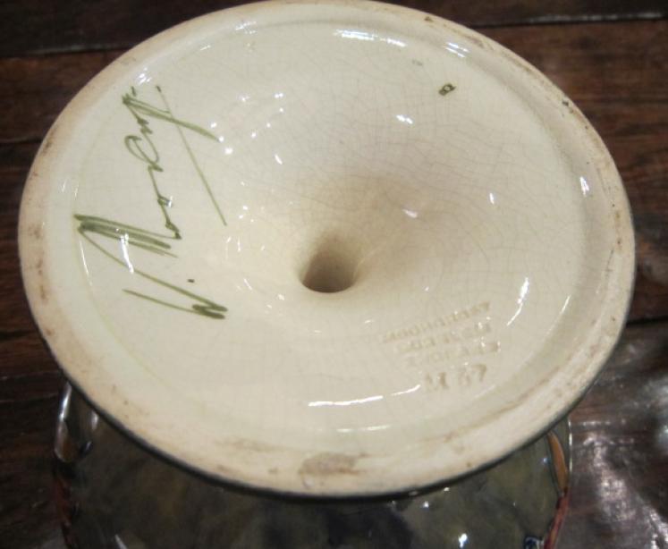 Stunning Moorcroft Spanish Pedestal Bowl - Image 3