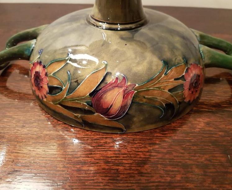 Stunning Moorcroft Spanish Pedestal Bowl - Image 4
