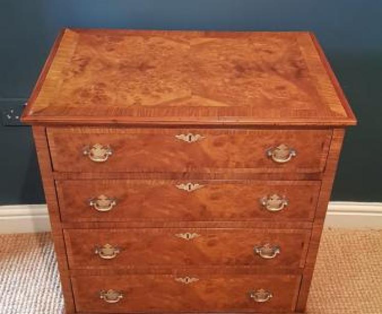 Small Edwardian Burr Walnut Chest of Drawers - Image 5