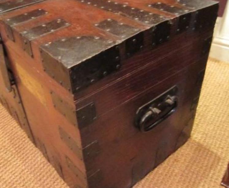 Superb Regency Period Oak & Steel Bound Trunk - Image 3