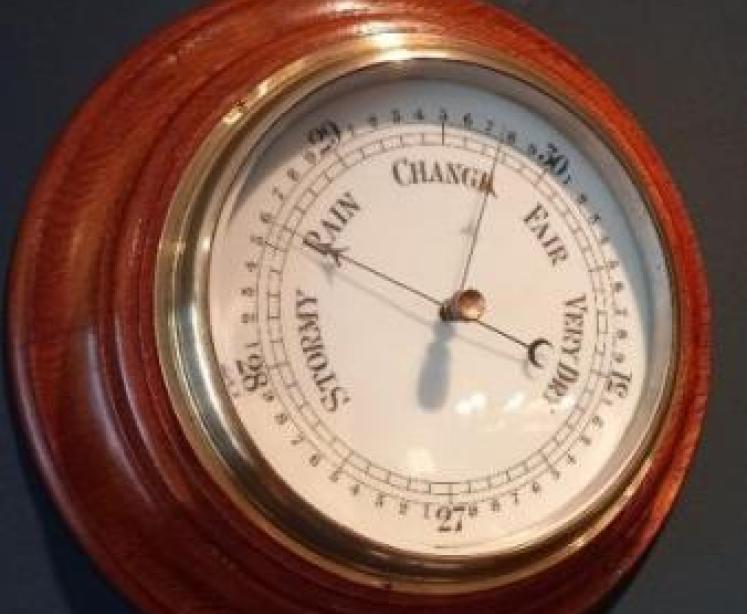Victorian Golden Oak Aneroid Barometer - Image 2