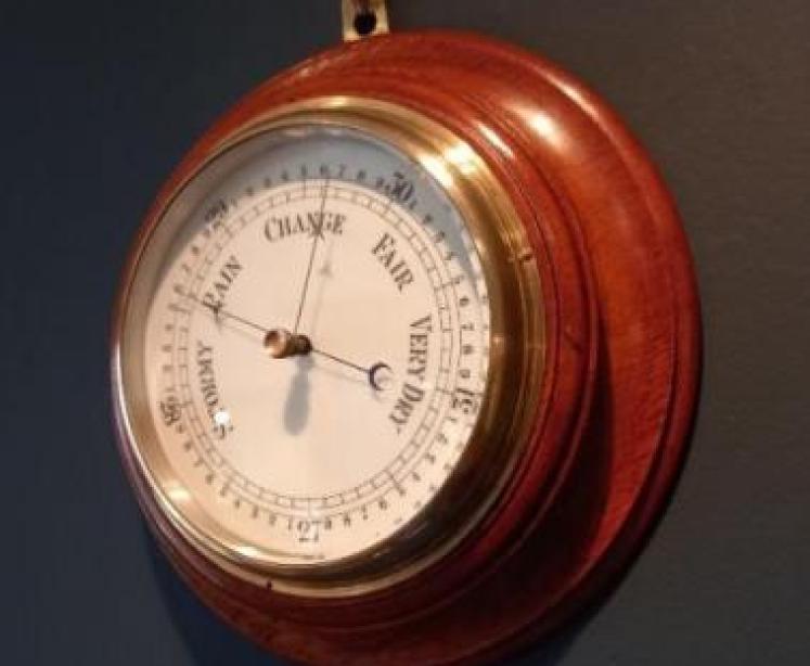 Victorian Golden Oak Aneroid Barometer - Image 7