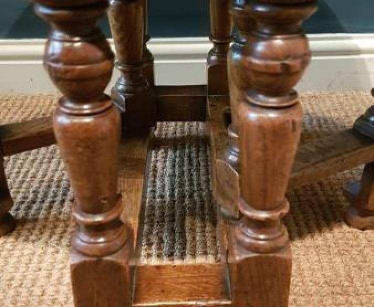 Small George III Style Occasional Oak Table - Image 4