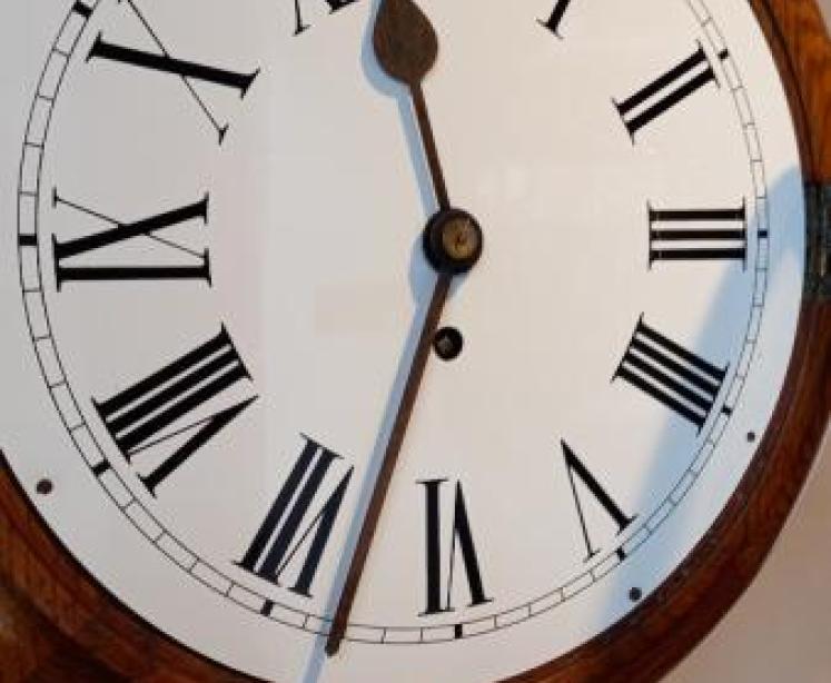 Victorian Light Oak 8 Day Dial Wall Clock - Image 4