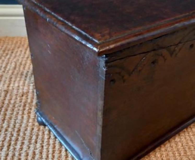 Small James II Period Oak Coffer c.1680 - Image 3