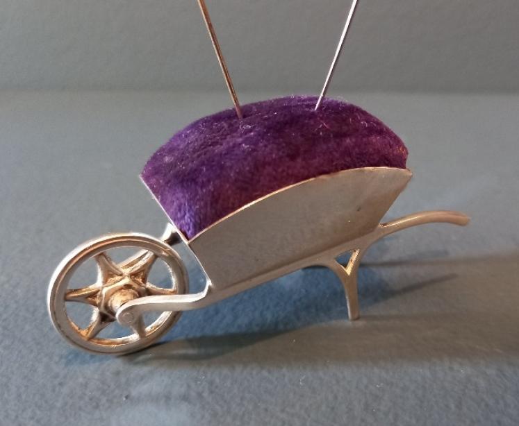 Edwardian Period Silver Wheelbarrow Pin Cushion - Image 4