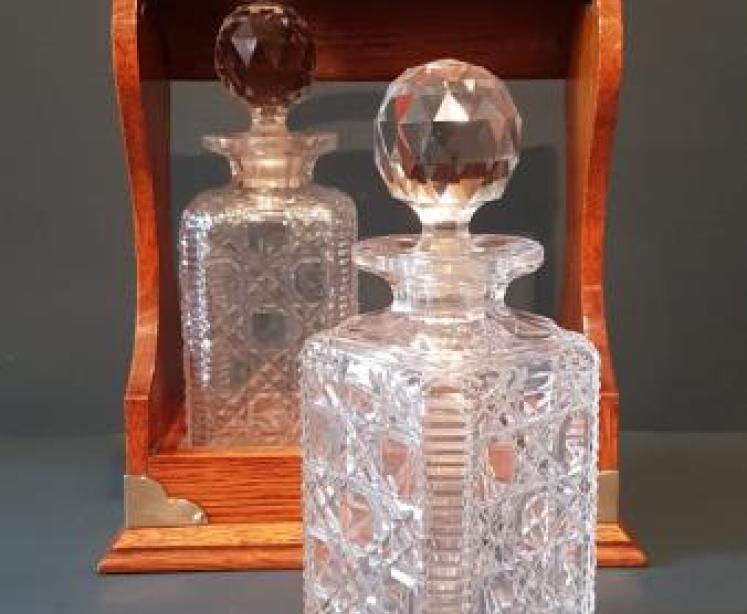 Victorian Oak 2 Bottle Tantalus - Image 4