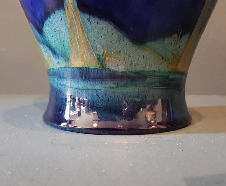 Superb Moorcroft Moonlit Blue Vase - Image 3