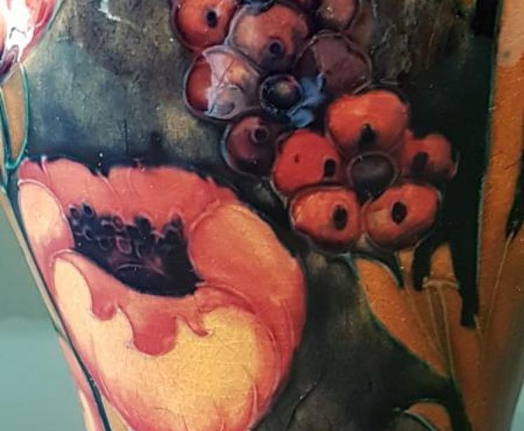 Impressive Moorcroft Big Poppy Vase - Image 2