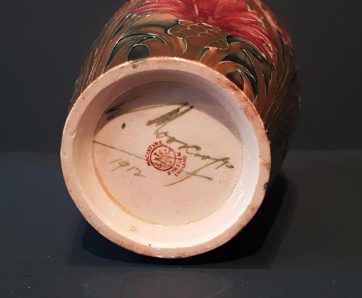 Moorcroft McIntyre Cornflower Vase - Image 5