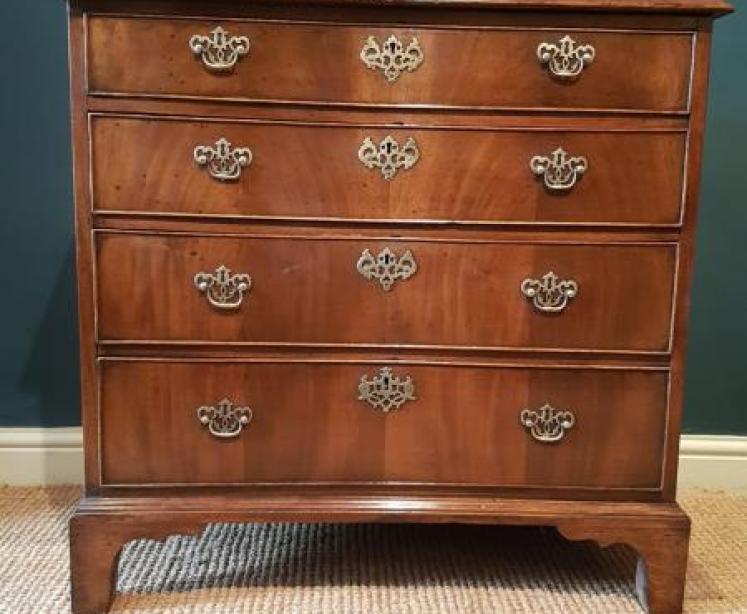 George III Walnut Chest of Drawers - Image 2
