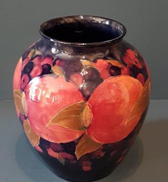 Superb Moorcroft Pomegranate Vase