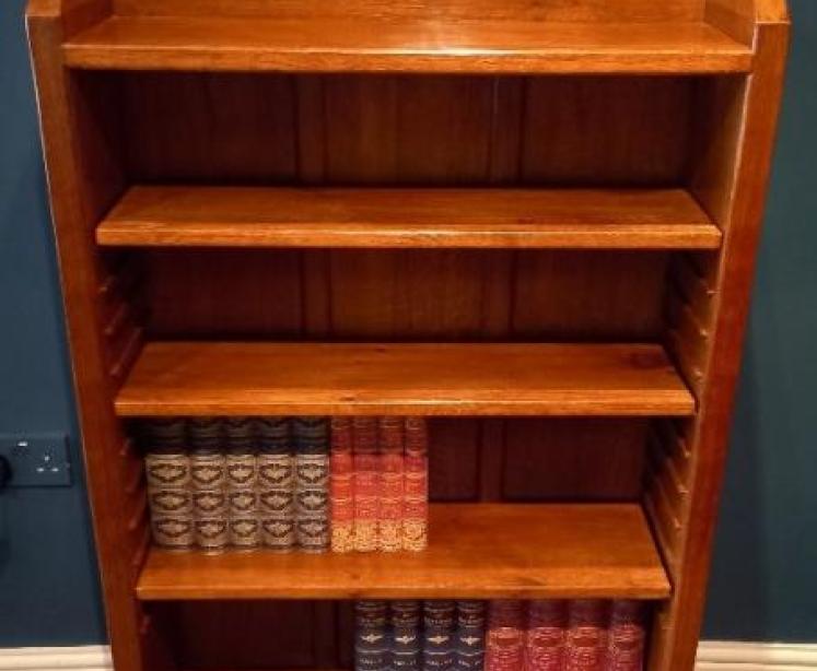 Superb Solid Oak Rabbit Man Open Bookcase - Image 1