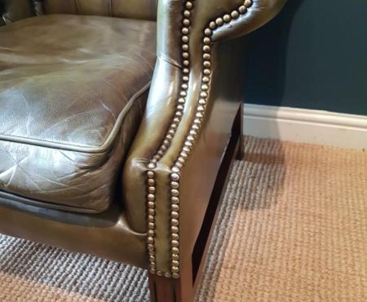 Superb Quality Wing Back Arm Chair - Image 7