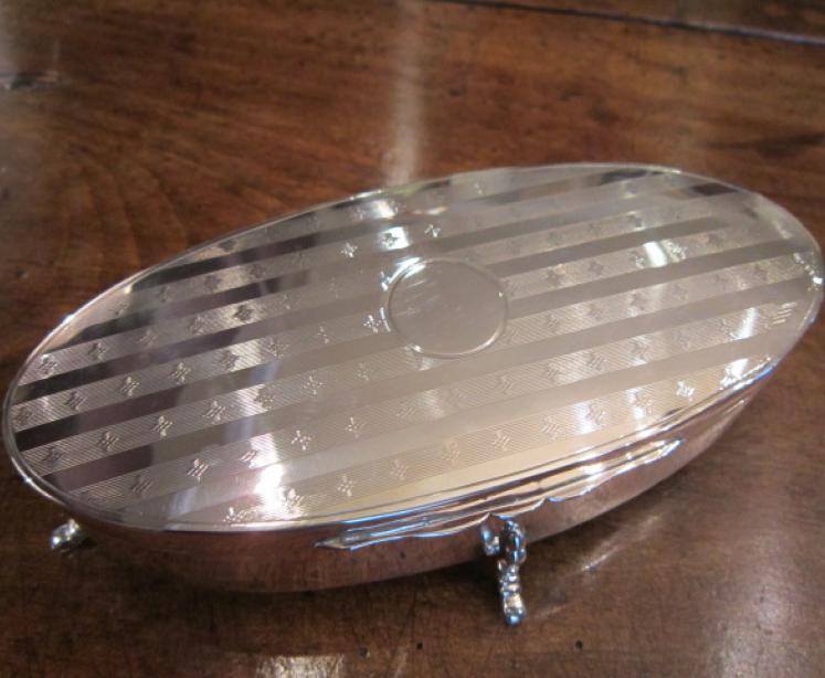Fine George V Period Silver Oval Shaped Jewel Box - Image 3