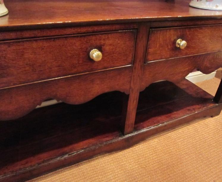 Superb George II Period Oak Pot Board Dresser - Image 2