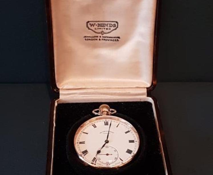 9ct Solid Gold Swiss Pocket Watch - Image 1