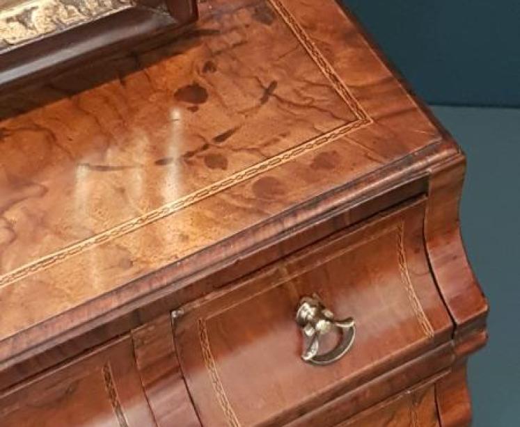 George I Walnut Toilet Mirror - Image 6