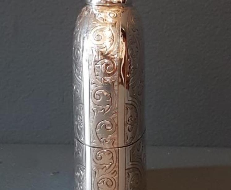 Fine Quality Early Victorian Silver Hip Flask - Image 4