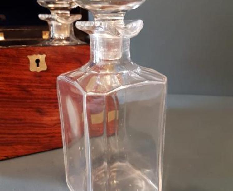 Early Victorian Oak Two Bottle Tantalus Box - Image 3