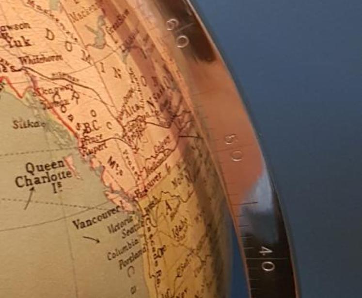 Large 1920's Phillip's Floor Standing Library Globe  - Image 2