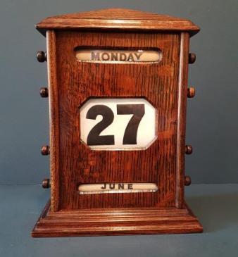 Large Edwardian Oak Perpetual Desk Calendar