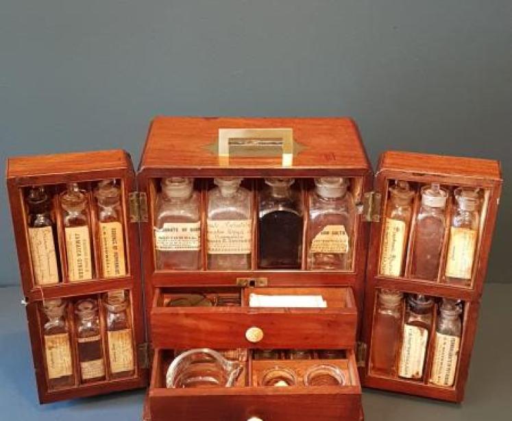 Victorian Doctor's Medicine Chest  - Image 1