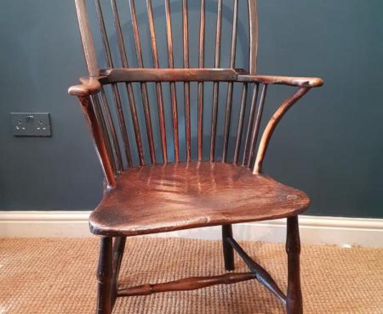 Superb Ash and Elm Windsor Chair - Image 1