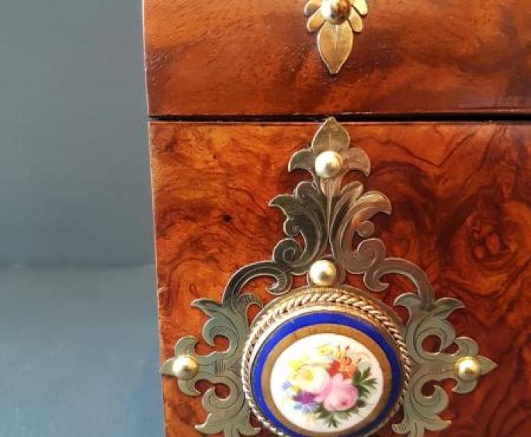 Victorian Walnut Letter Casket - Image 2