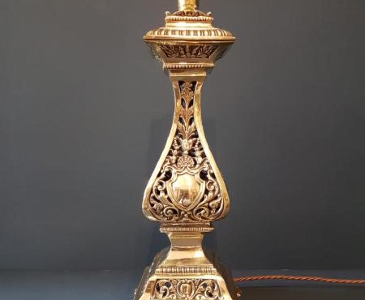 Edwardian Cast Brass Table Lamp - Image 1