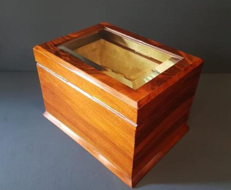 Victorian Walnut Jewellery Box - Image 3
