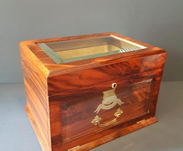 Victorian Walnut Jewellery Box - Image 5